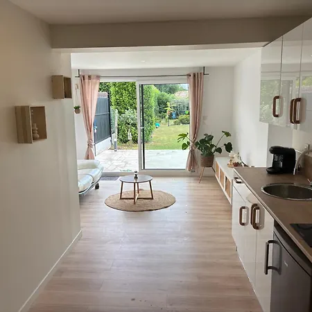 Prive Et Cinema A Lesquin