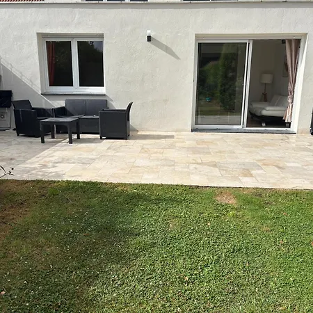 Prive Et Cinema A * Lesquin