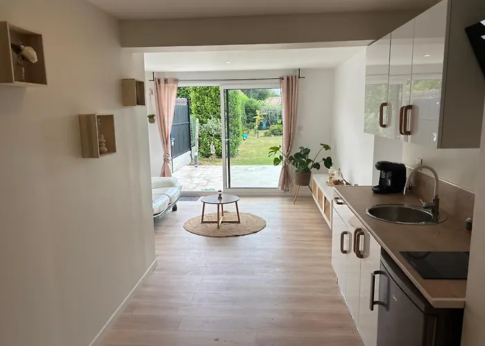 Privé Et Cinéma à Lesquin