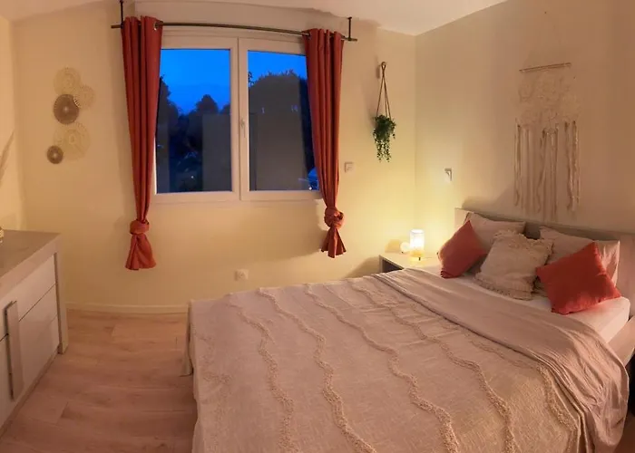 Privé Et Cinéma à Appartement Lesquin