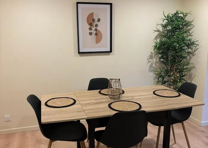 Privé Et Cinéma à * Lesquin