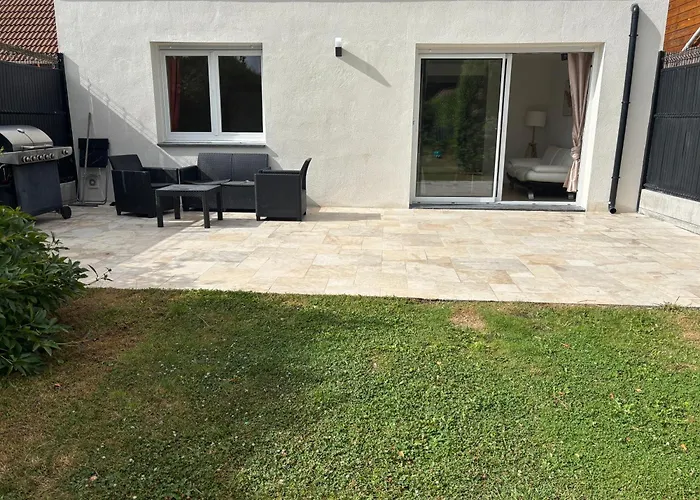 Privé Et Cinéma à * Lesquin